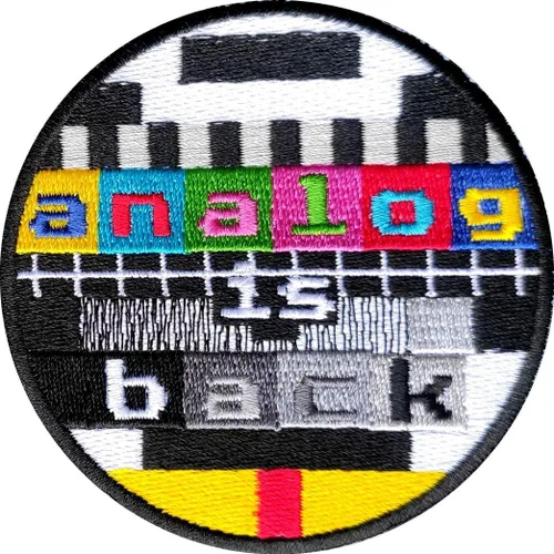 Analog is Back Retro Patch Vintage TV Static, parche de los años 80 – Planchar/coser – Edición limitada, parche colorido totalmente bordado PatchClub