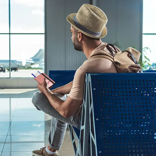 Miniatura 7 de Combo de portatarjetas de pasaporte y vacunación, soporte para pasaporte con ranura para tarjeta de vacunación CDC, cartera con bloqueo RFID