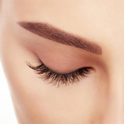 Miniatura 8 de Ardell Naked Natural Lashes 422 - Pestañas postizas de aspecto natural con Invisiband, tira de pestañas suaves de volumen y delicadas para uso