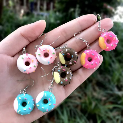 Miniatura 8 de Juego de 4 pares de pendientes de resina para mujer y niña, diseño de donut