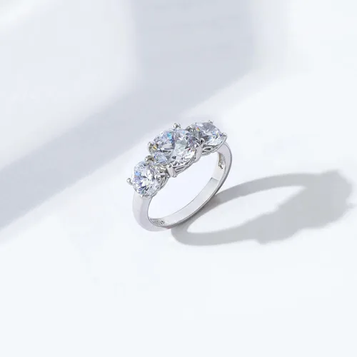 Miniatura 5 de Tienda Collection Platinum-Plated Sterling Silver Round 3-Stone Ring made with Infinite Elements Cubic Zirconia (2 cttw)