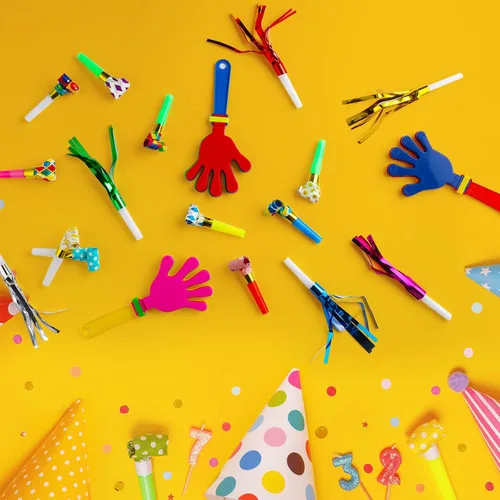 Miniatura 7 de Yunsailing 224 piezas para hacer ruido para fiestas, a granel, incluye sopladores de papel con flecos, cuernos para eventos deportivos, adultos