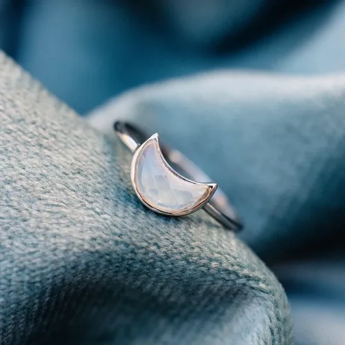 Miniatura 2 de Pura Vida Anillo de piedra preciosa de luna plateada, anillo hecho a mano con piedra lunar sintética, base de latón con chapado en rodio, anillos