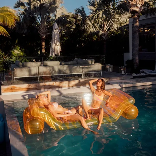 Miniatura 2 de FUNBOY Flotador inflable gigante de lujo con doble tumbona de arco iris transparente, material rosa, naranja y amarillo, perfecto para una fiesta