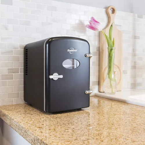 Miniatura 7 de Koolatron Mini refrigerador – Refrigerador de 6 latas para dormitorio, oficina, enfriador de bebidas portátil de mesa, refrigerador de 12 V 110 V
