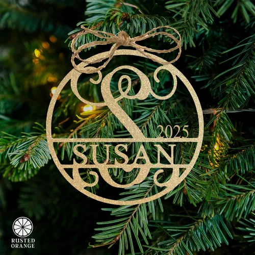 Miniatura 4 de Juego de 5 adornos de Navidad con monograma circular personalizados – Adornos de letras 2025 para árbol de Navidad – Decoraciones navideñas