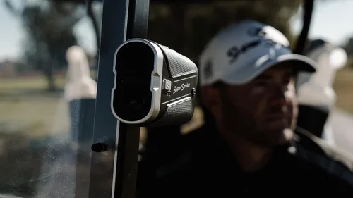 Miniatura 2 de SuperStroke Golf TXr-1000 - Telémetro láser de pendiente, recargable, rango de más de 1,000 yardas, aumento 7X, soporte magnético para carrito