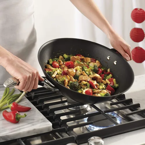 Miniatura 4 de Circulon Symmetry Sartén Wok/Salteado Antiadherente de Anodizado Duro con Mango Auxiliar - 14 Pulgadas, Negro