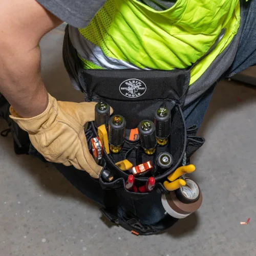 Miniatura 4 de Klein Tools Bolsa de herramientas 5719, PowerLine Series Utility Pouch se adapta a cinturones de herramientas de hasta 2.5 pulgadas, costuras