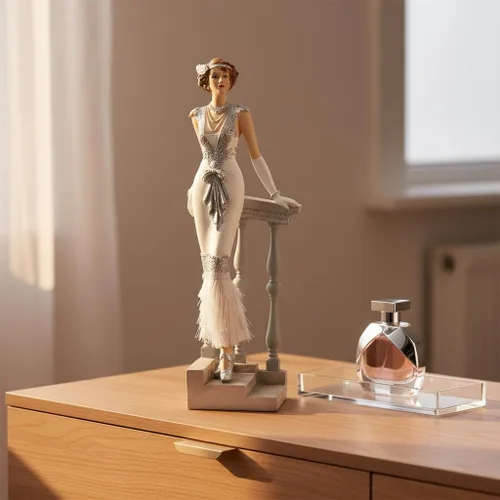 Miniatura 5 de Comfy Hour Figura de dama victoriana de 13 pulgadas, elegante estatua de mujer apoyada en la escalera, estilo art déco de los años 20, decoración