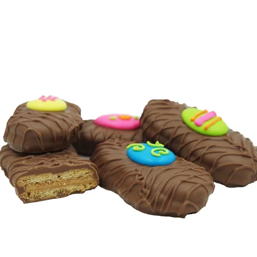 Miniatura 8 de Galletas de la marca Philadelphia Candies cubiertos por ambos lados de chocolate negro y con leche, y crema de cacahuete de la marca Nutter Butter