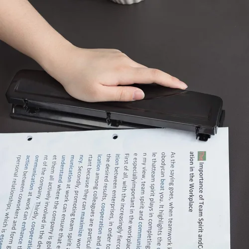 Miniatura 6 de Amazon Basics - Perforadora de 3 agujeros, capacidad para 10 hojas, color negro