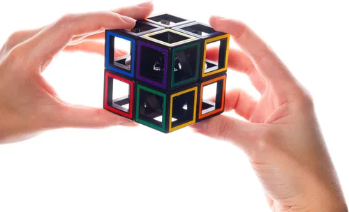 Miniatura 2 de Meffert 's Hollow Two by Two – El rompecabezas original transparente de 2 x 2 cubos Brainteaser – Diversión amigable para viajes para edades de 9