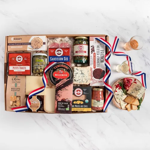 Miniatura 2 de igourmet Cesta de regalo gourmet francesa: una caja de regalo de ensueño para amantes de la cocina francesa con quesos franceses, carnes y delicias.