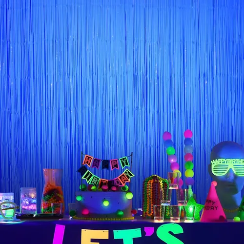 Miniatura 2 de Suministros de fiesta Mega-Loopolis con brillo en la oscuridad, pack de 2 decoraciones de fiesta neón de 6.6 x 6.6 pies, cortinas de flecos de papel