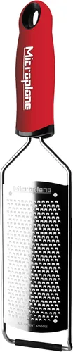Microplane Gourmet Series - Rallador de queso manual (fino, rojo)