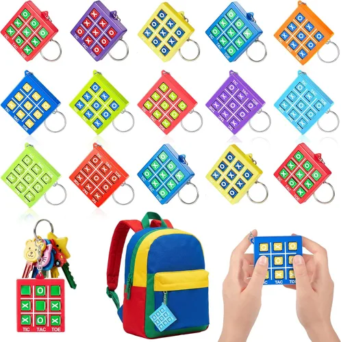 Miniatura 16 de Hicarer 16 llaveros de fiesta de Tic Tac Toe para fiesta de cumpleaños a granel, regalos de fin de año para estudiantes, niños de 8 a 12 años