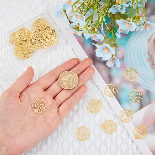 Miniatura 3 de 40 dijes de filigrana chapados en oro de 18 quilates, colgantes huecos de acero inoxidable, adornos de metal grabados para manualidades, pulseras