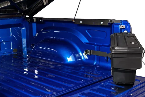 Miniatura 4 de UnderCover SwingCase SC400P Caja de almacenamiento para caja de camioneta Compatible con Toyota Tundra 2007 - 2021 lado del pasajero, color negro