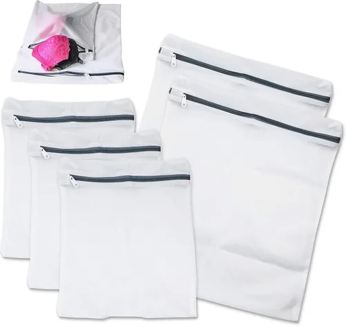 Bolsa para ropa de lavandería.