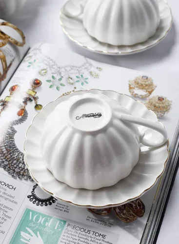 Miniatura 5 de Tazas y platillos de té real, con ribete dorado y caja de regalo, tazas de café británicas, juego de tazas de té, juego de té de porcelana, tazas