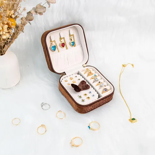 Miniatura 5 de SANQIANWAN Joyero de viaje de terciopelo de lujo para mujer, mini organizador de joyería pequeña, estuche de viaje portátil para anillos, aretes