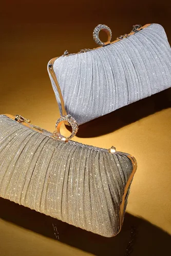 Miniatura 7 de iWISH Bolso de mano con purpurina dorada para mujer bolsa de noche plisada para fiesta de boda nupcial con anillo de diamantes de imitación