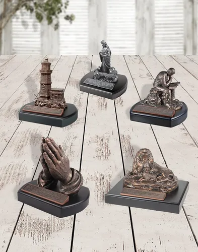 Miniatura 2 de Lighthouse Christian Products Figura de escultura de piedra de resina de 8.75 pulgadas en tono bronce