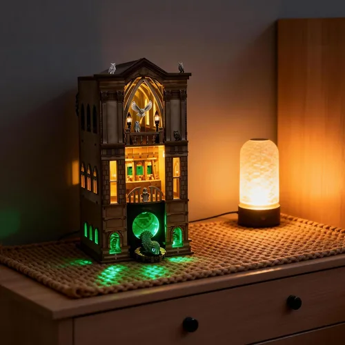 Miniatura 6 de Nookmaster Kit de rincón de libros – Biblioteca clásica en miniatura para casa de muñecas para libros con luces LED, regalo creativo de bricolaje