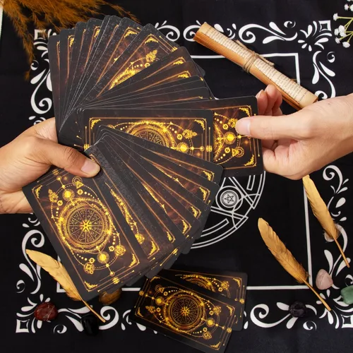 Miniatura 2 de SUGEYA 78 cartas de tarot con libro guía, juego de regalo de tarot negro con tela de tarot, piedras de chakra y más, cartas de tarot, juego