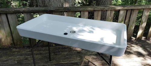 Miniatura 2 de Old Cedar Outfitters Fill and Chill - Mesa plegable con enfriador de hielo con fregadero grande y drenaje para limpiar peces y caza y mantener