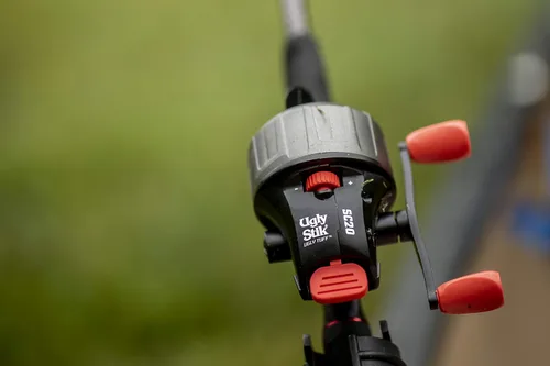 Miniatura 9 de Ugly Stik Carretes de pesca Ugly Tuff Spincast