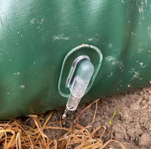 Miniatura 4 de Paquete de 4 anillos de riego de árboles, bolsas de riego de árboles de liberación lenta de 20 galones, bolsas de árboles para riego por goteo lento