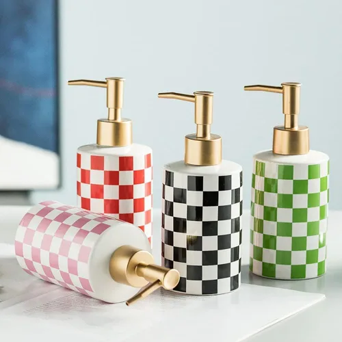 Miniatura 4 de Dispensador de jabón de cerámica a cuadros con bomba mate dorada a prueba de óxido, dispensador de jabón decorativo para baño o cocina