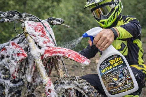 Miniatura 4 de Bike Brite MC44U Ultra Wash Limpiador y desengrasante para vehículos todoterreno, 32 onzas líquidas, azul