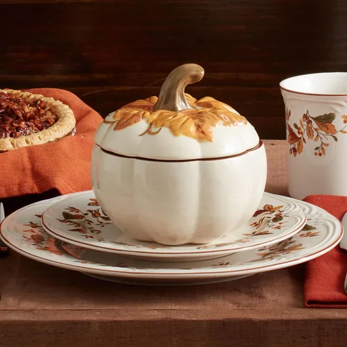 Miniatura 3 de Pfaltzgraff Cuenco de calabaza cubierto de bayas de otoño, capacidad para 20 onzas, color crema