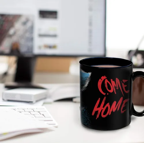 Miniatura 6 de Morphing Mugs IT Chapter 2 – Pennywise – Come Home – Taza sensible al calor – Película de terror de cerámica que cambia de color – Taza de café y té