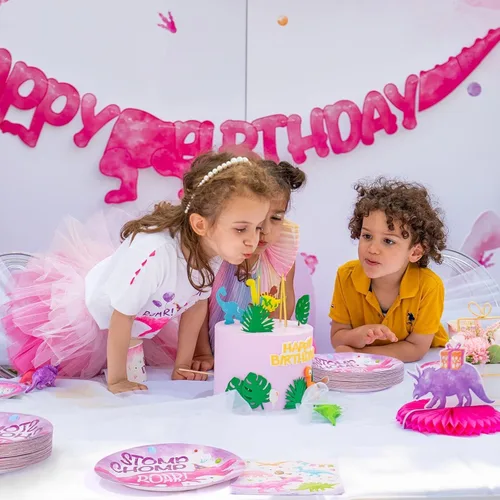 Miniatura 7 de WERNNSAI 100 platos y servilletas de dinosaurio, suministros de fiesta de cumpleaños de dinosaurios, platos de papel de dinosaurio, servilletas