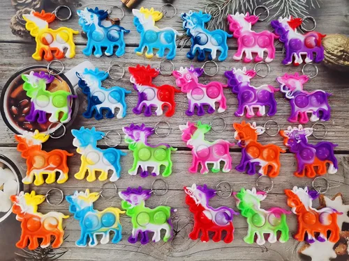 Miniatura 2 de Paquete de 24 mini juguetes para ansiedad de vaca a granel para niños y niñas, suministros de fiesta de cumpleaños y premios de recompensas