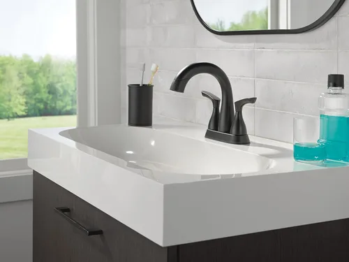 Miniatura 6 de Delta Broadmoor - Grifo central de baño negro mate con rociador, grifo de lavabo de baño de 4 pulgadas y 3 agujeros con rociador extraíble, drenaje
