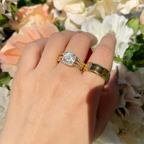 Miniatura 4 de Anillos a juego para parejas, anillos a juego de 1.8 quilates chapados en oro de circonita cúbica para mujer, conjuntos de anillos de boda para él