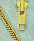 YKK Chaqueta de peso medio de 18 pulgadas con cremallera YKK #5 latón ~ Separación ~ 823 verde menta (1 cremallera/paquete)
