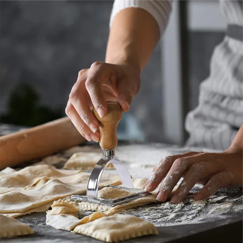 Miniatura 2 de Juego de cortador de sellos y rodillos para pasta, molde de prensa estriado de forma cuadrada redonda con mango de madera para máquina de ravioles