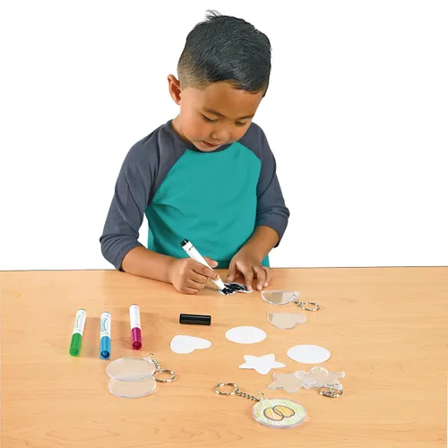 Miniatura 4 de Colorations Crea tu propio kit de manualidades de llavero para niños, juego de 12 – Kit de bricolaje para niños que fomenta la creatividad – Fácil