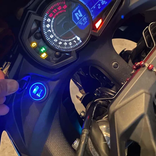 Miniatura 4 de Cargador USB dual para motocicleta con relé, cargador de batería compatible con Versys650 Versys1000 Ninja400 Ninja650 Versys 650 1000 X300 X650