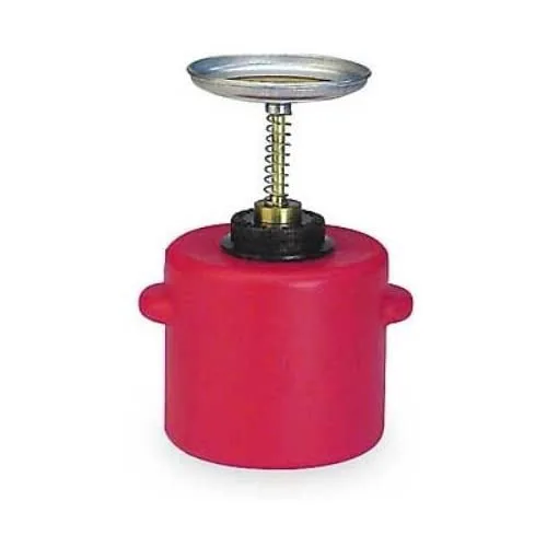 Miniatura 2 de Eagle P-712 - Bote de seguridad de polietileno con émbolo, capacidad de 2 cuartos de galón, color rojo
