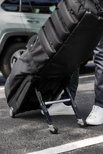 Miniatura 7 de Sun Mountain ClubGlider Meridian Bolsa de Viaje de Golf - Sistema de Rodamiento de 4 Ruedas, Patas Extensibles y Retráctiles para Transporte Fácil