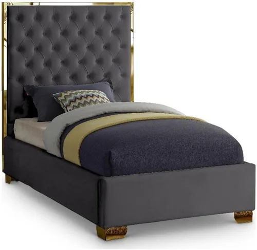 Miniatura 14 de Meridian Furniture Colección Lana Modern Cama tapizada de terciopelo contemporáneo con acolchado profundo detallado y patas doradas, tamaño Verde
