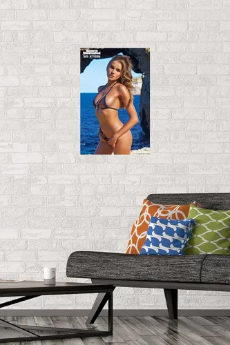 Miniatura 15 de Trends International Sports Illustrated: Swimsuit Edition - Póster de pared Tanya Mityushina 16, 14.725 x 22.375 pulgadas, versión enmarcada