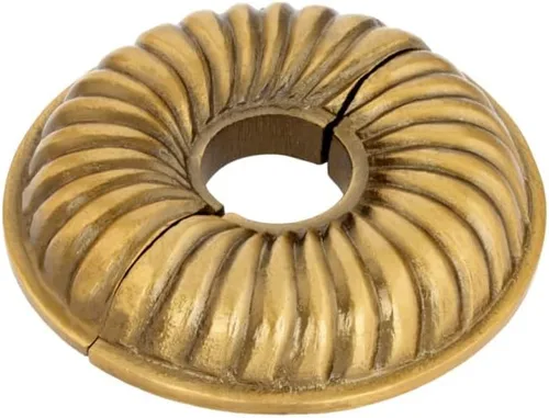 Miniatura 64 de Renovators Supply Manufacturing Placa de escudo de 3,13 pulgadas OD Escutcheon 1/2 en IPS Acabado de cobre antiguo Brida de radiador de aluminio